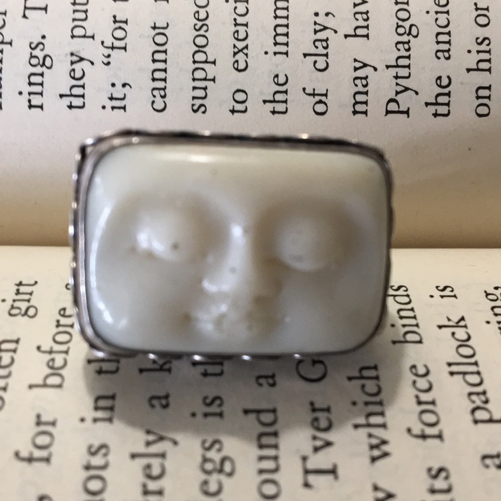 Moon Face Ring